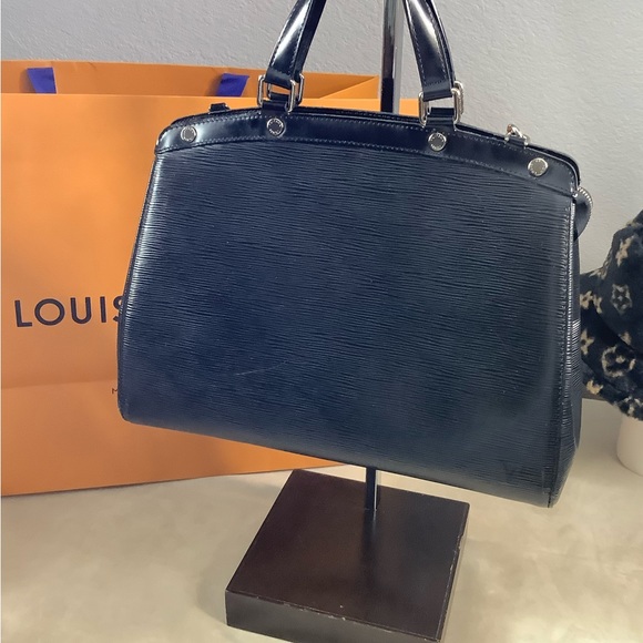 Louis Vuitton Authentic - Picture 7 of 15